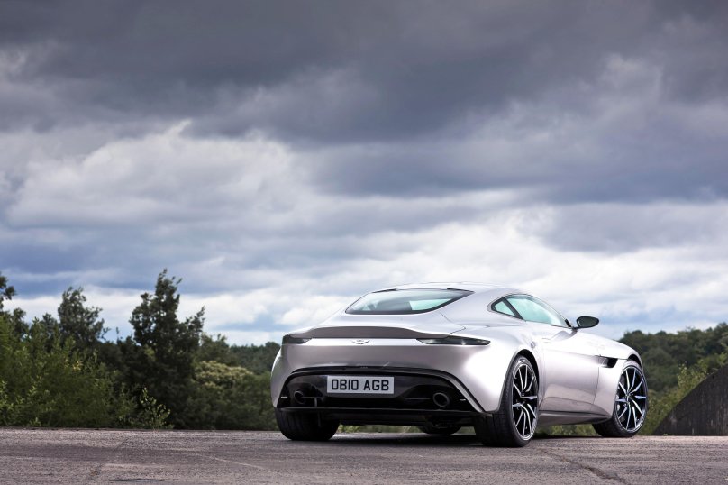 Aston Martin db10 Sport