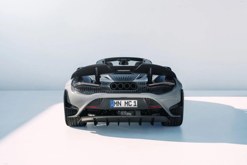 MCLAREN 765lt 2022