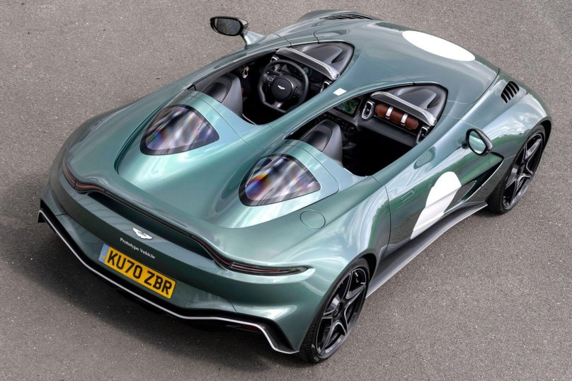 2021 Aston Martin v12 Speedster