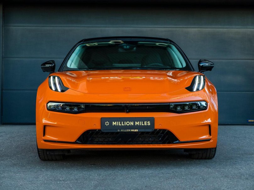 Zeekr 001 100 KWH 2023 оранжевый