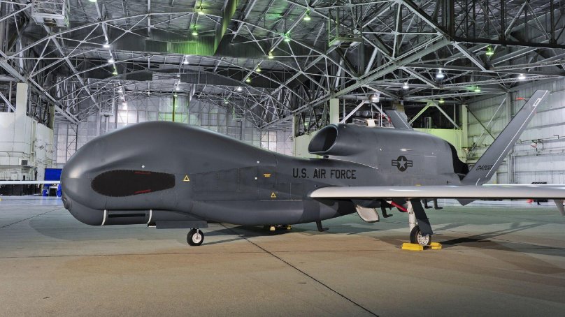 Самолет Northrop Grumman RQ-4b Global Hawk