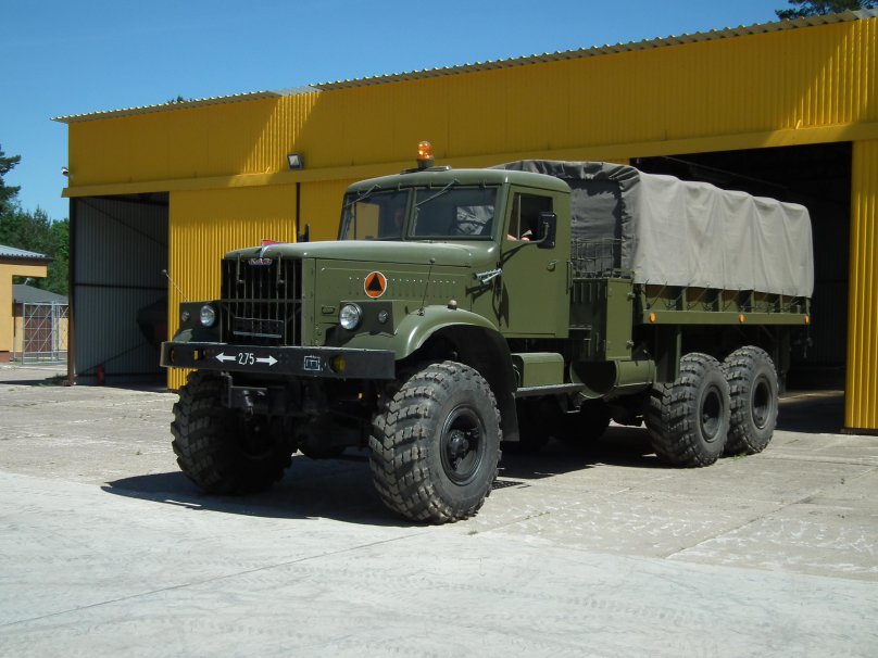 Машина КРАЗ 255