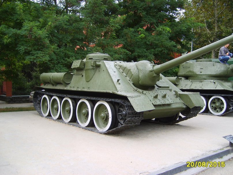 Самоходная установка Су-100