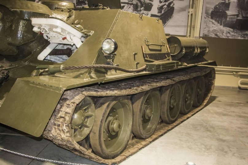 Су-100-y самоходная