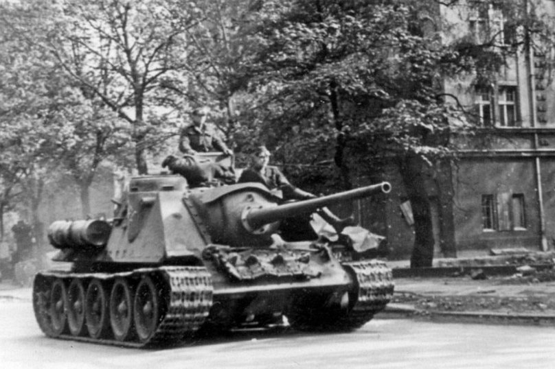 Су-100 Берлин 1945