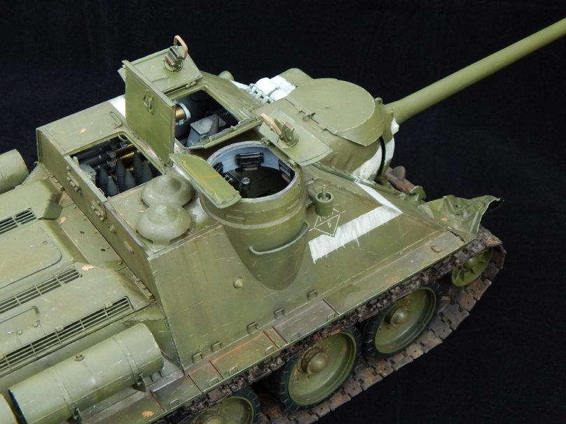 Су-100 самоходная Артиллерийская