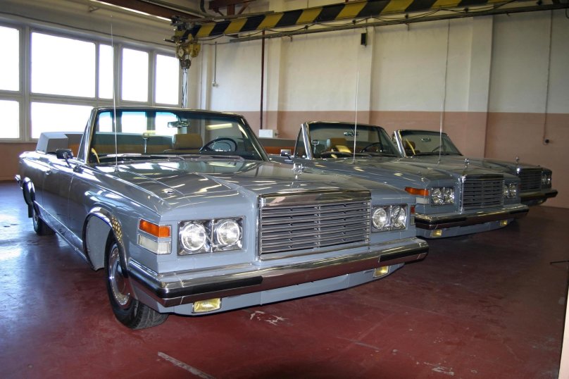 ЗИЛ 41044 парадный