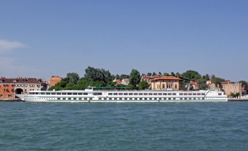 Корабль Микеланджело