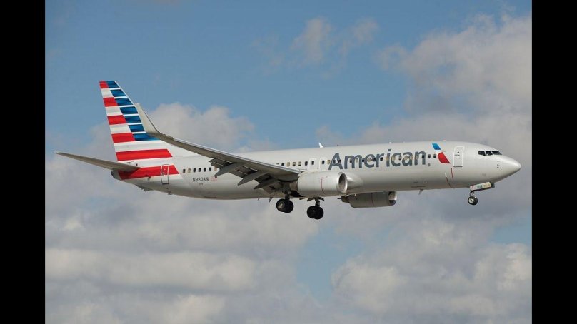 Боинг 737 American Airlines