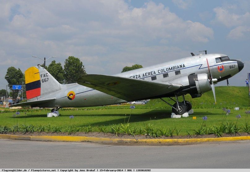 Douglas DC-3 Dakota