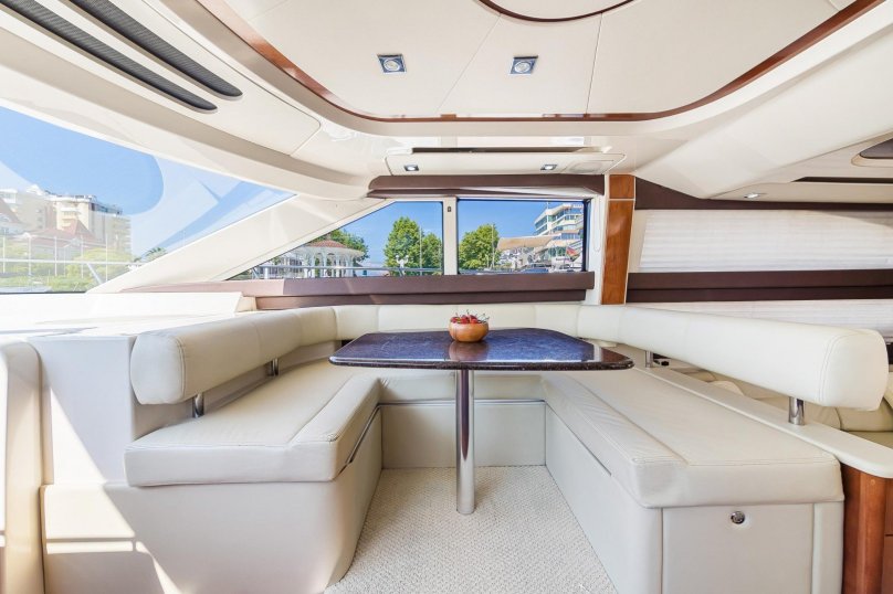 Яхта Наутилус Хургада