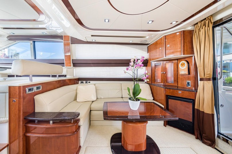 Наутилус яхта Египет