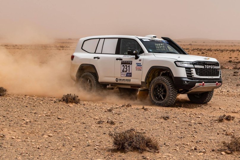 Toyota Land Cruiser 300 Дакар