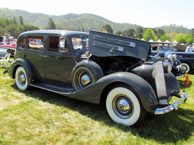 Packard sedan 1937
