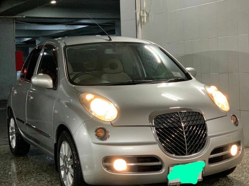 Ниссан Марч 2005