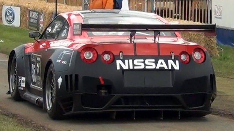 Ниссан ГТР бернаут