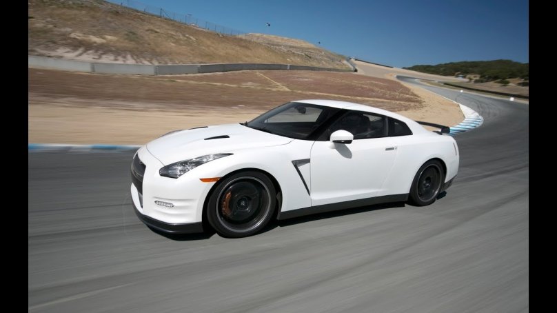 2012 Nissan gt-r Black Edition