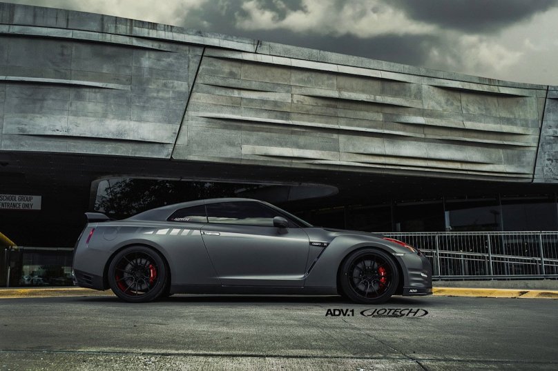 Ниссан Стэйдж