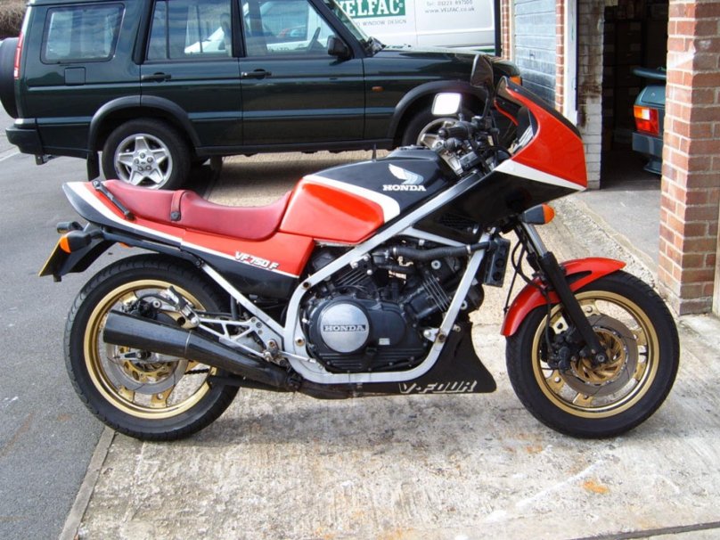 Honda vf750f 1986