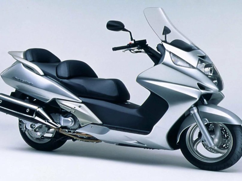 Максискутер Хонда Сильвер Винг 600