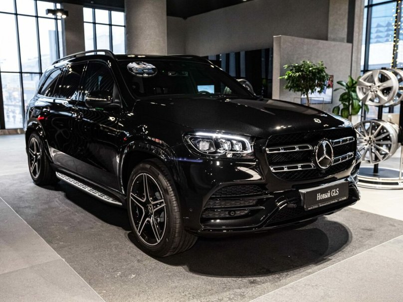 Мерседес ГЛС 450 черный