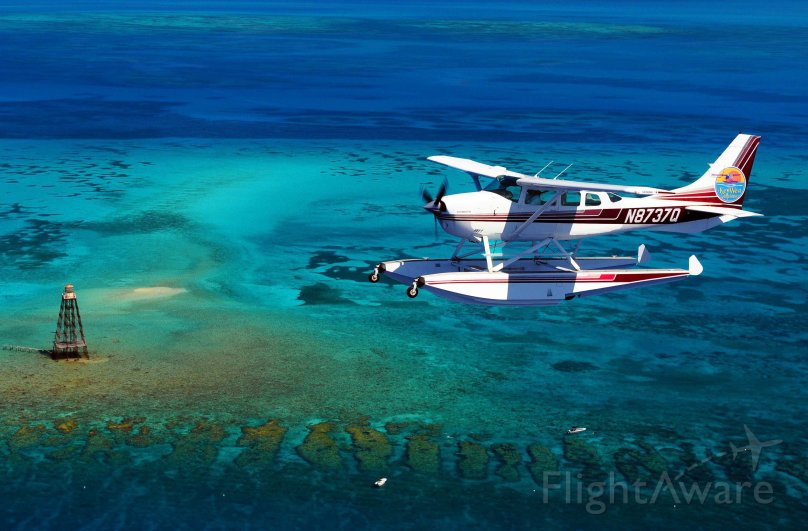 Cessna 206 гидроплан