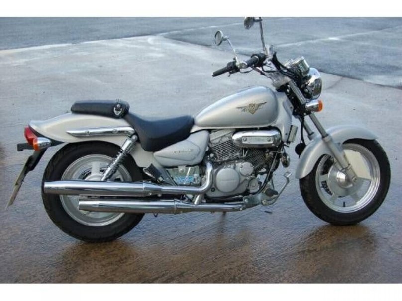 Hyosung GV 125 Aquila Classic