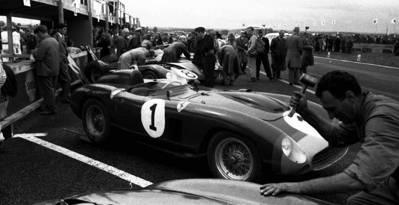 Феррари Энцо Феррари