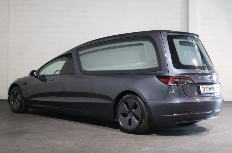 Катафалк Тесла