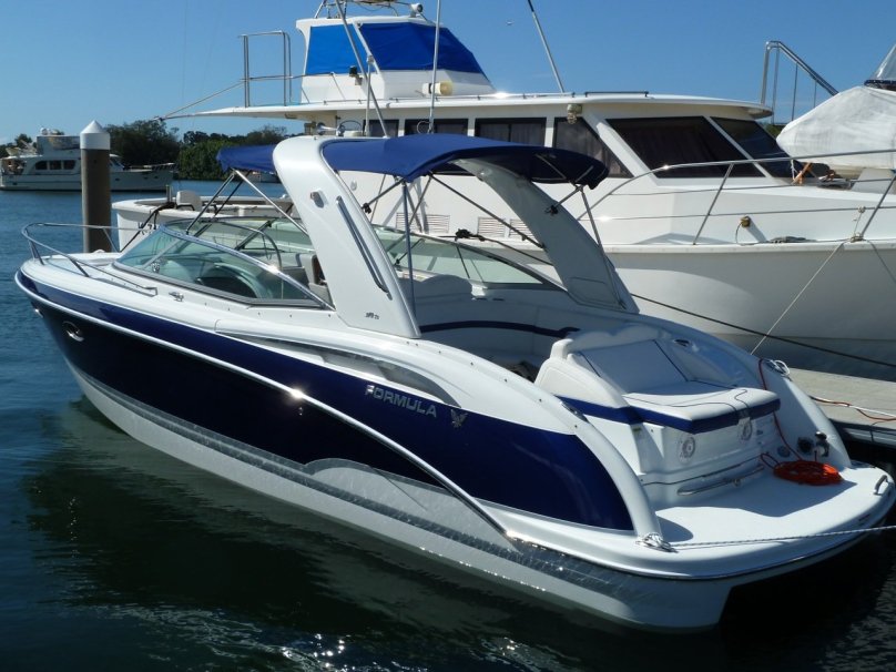 Rinker Captiva 232