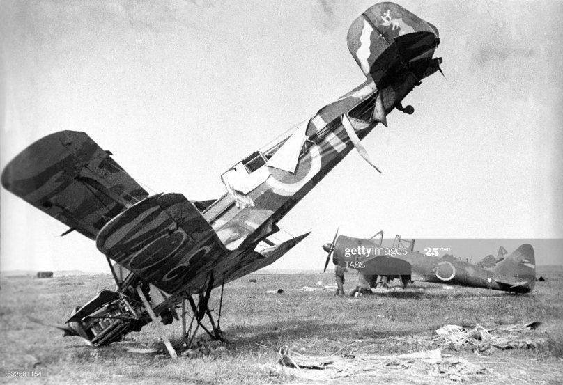 Японские самолеты в Маньчжурии 1945