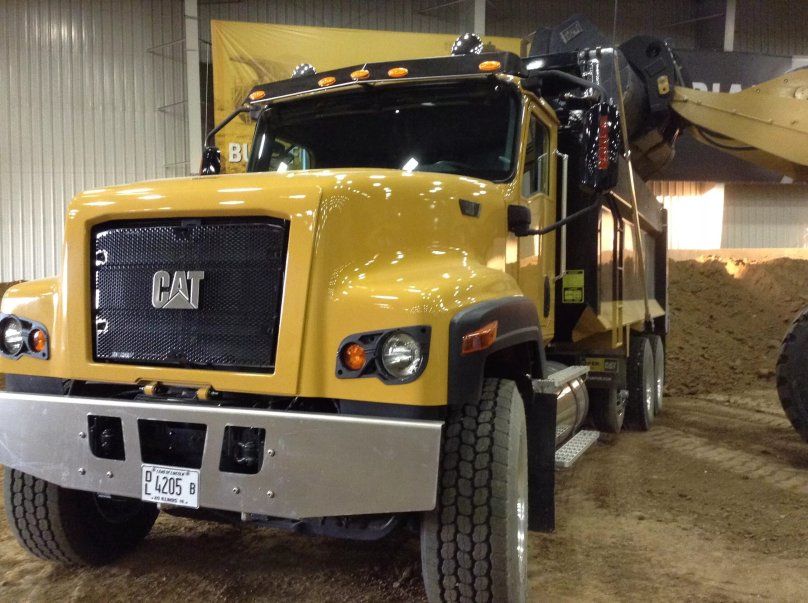 Caterpillar ct660 тягач