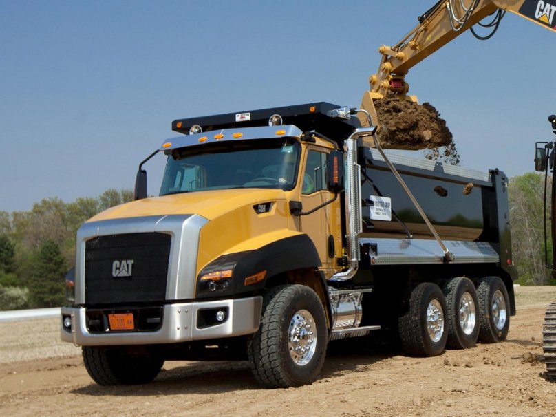 Грузовик Катерпиллер Caterpillar ct660