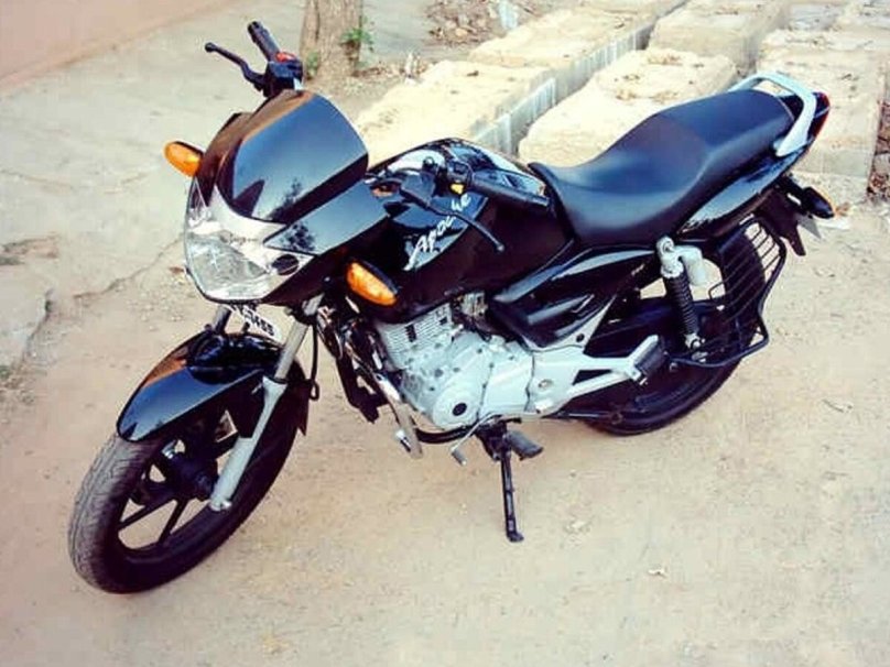 Мотоцикл TVS Apache 150