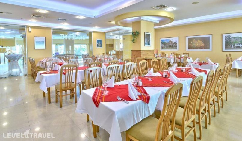 Отель Берлин Голден Бич