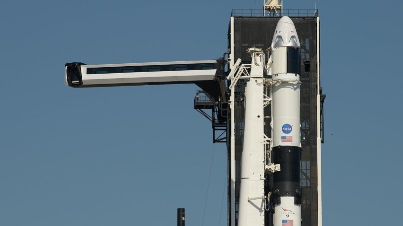 Илон Маск Falcon 9