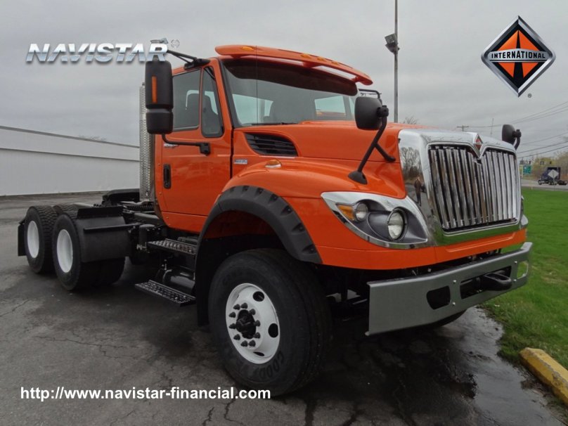 Navistar International 7400