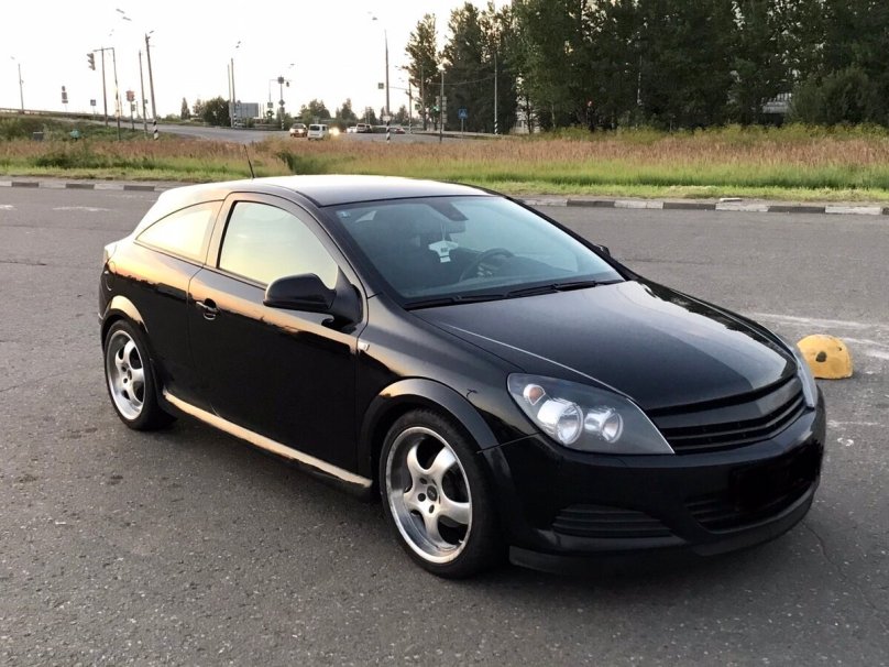 Opel Astra h GTC 2010