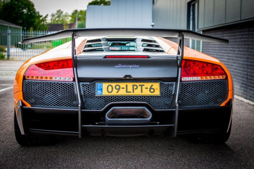 Ламборджини Мурселаго сзади