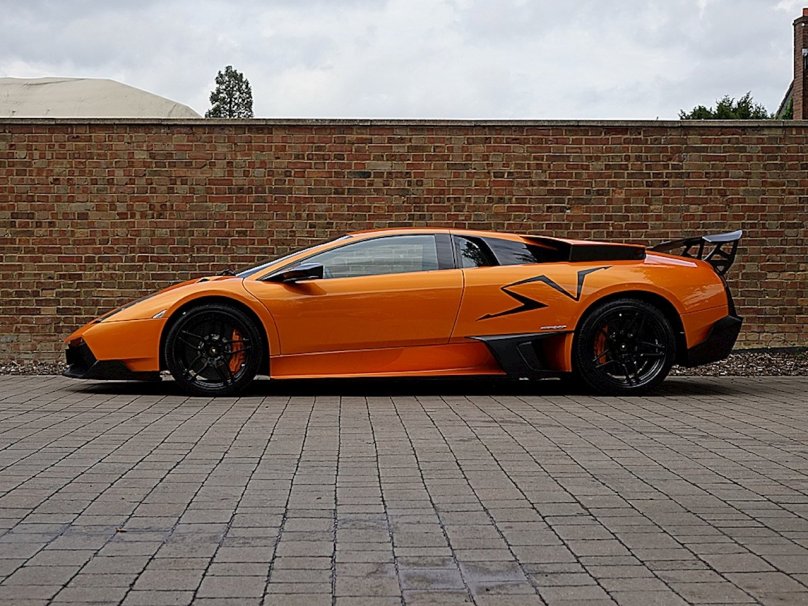 Arancio Atlas цвет Lamborghini