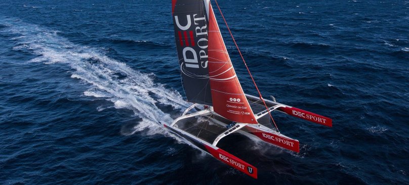 Катамаран IDEC 3