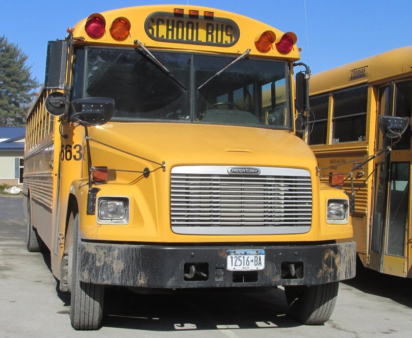 Школьный автобус в Франции