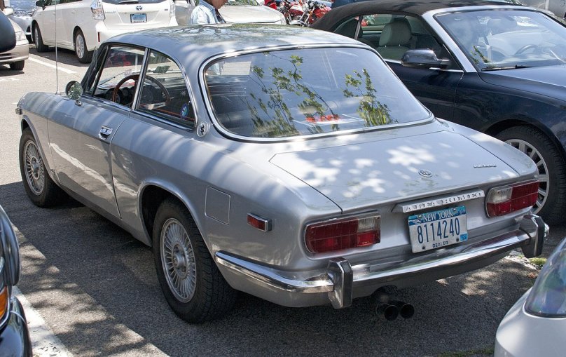 Alfa Romeo 2000 GTV