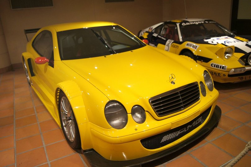 Мерседес Бенц ЦЛК 2001