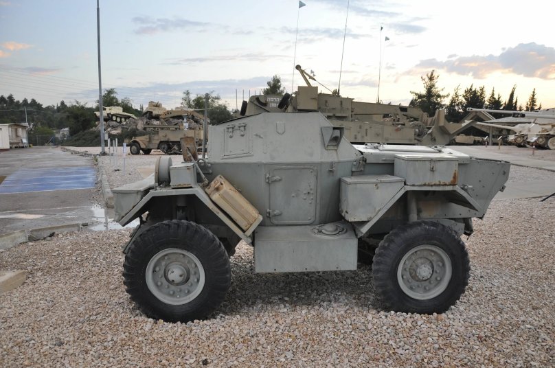 Даймлер Динго бронеавтомобиль