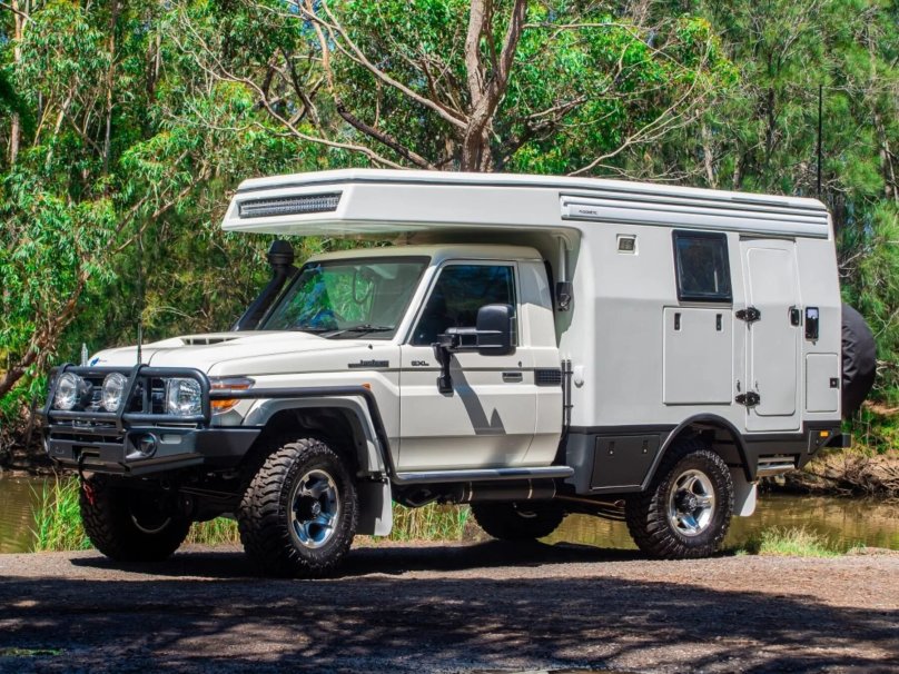 Toyota Land Cruiser 70 кемпер