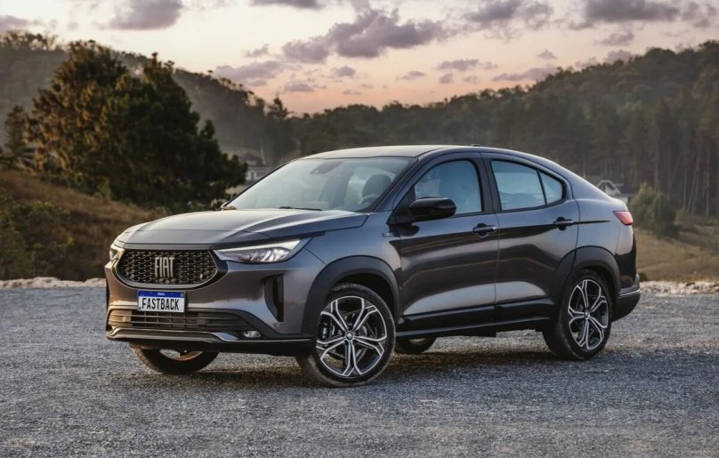 Фиат Фастбэк 2022
