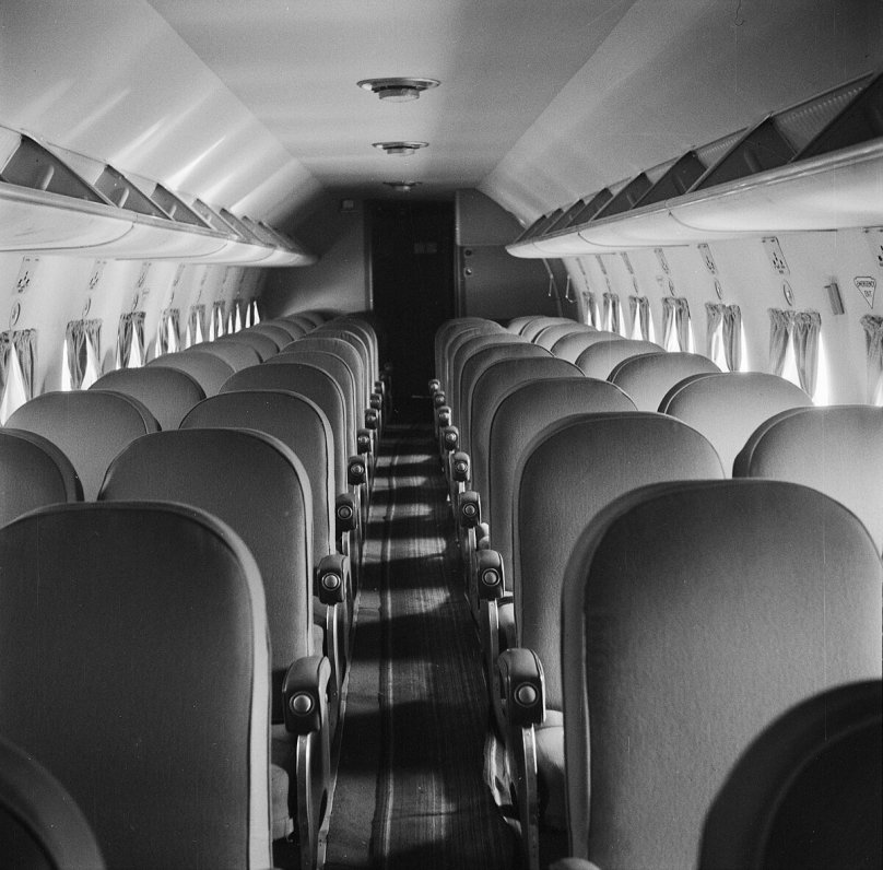 Douglas DC-4 салон