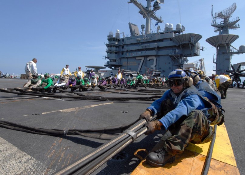 Авианосец баррикады