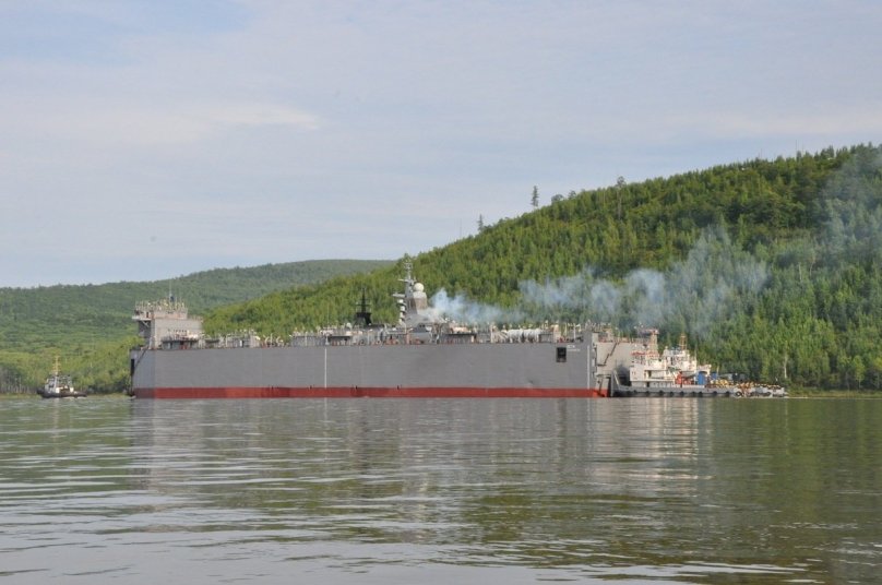 Транспортный плавучий док "Зея"